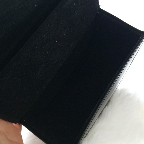 Michael Kors nude sunglasses - Picture 4 of 4